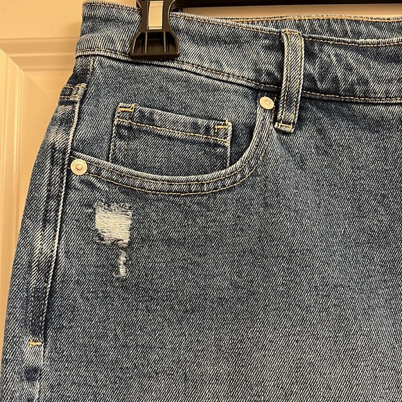 Style & Co ladies Bermuda shorts - Picture 3 of 9